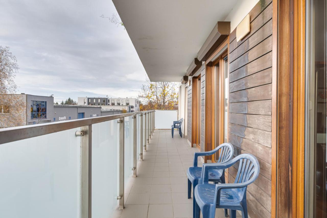Lasek Marcelinski 2-Bedroom Apartment Познань Екстер'єр фото